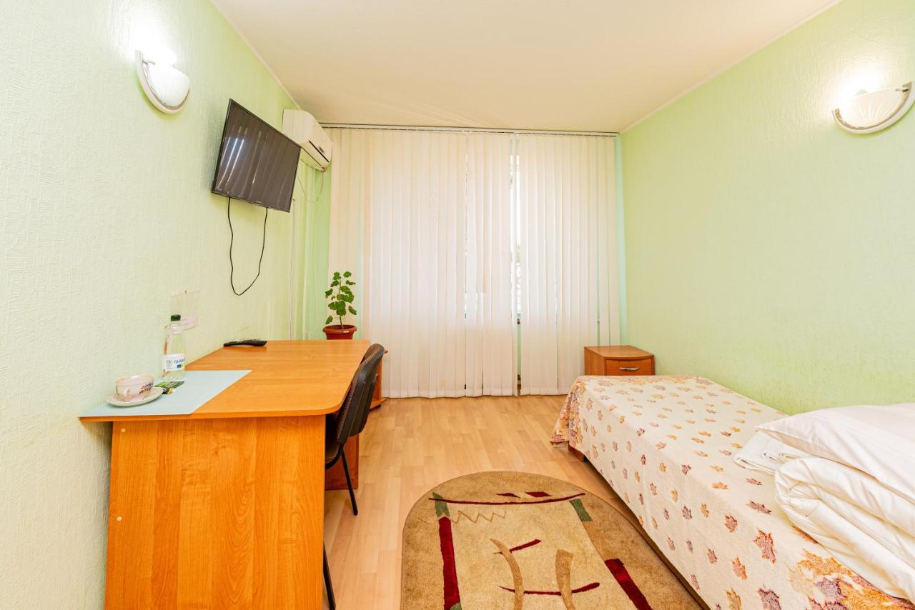 Elektromash Hotel Tiraspol Exterior foto